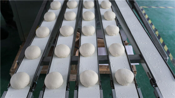 최소 0.5mm 두께와 15-30KW 에너지 소비를 갖춘 1단 또는 3단 냉각 시스템 토르티야 생산 라인 토르티야 제조 기계